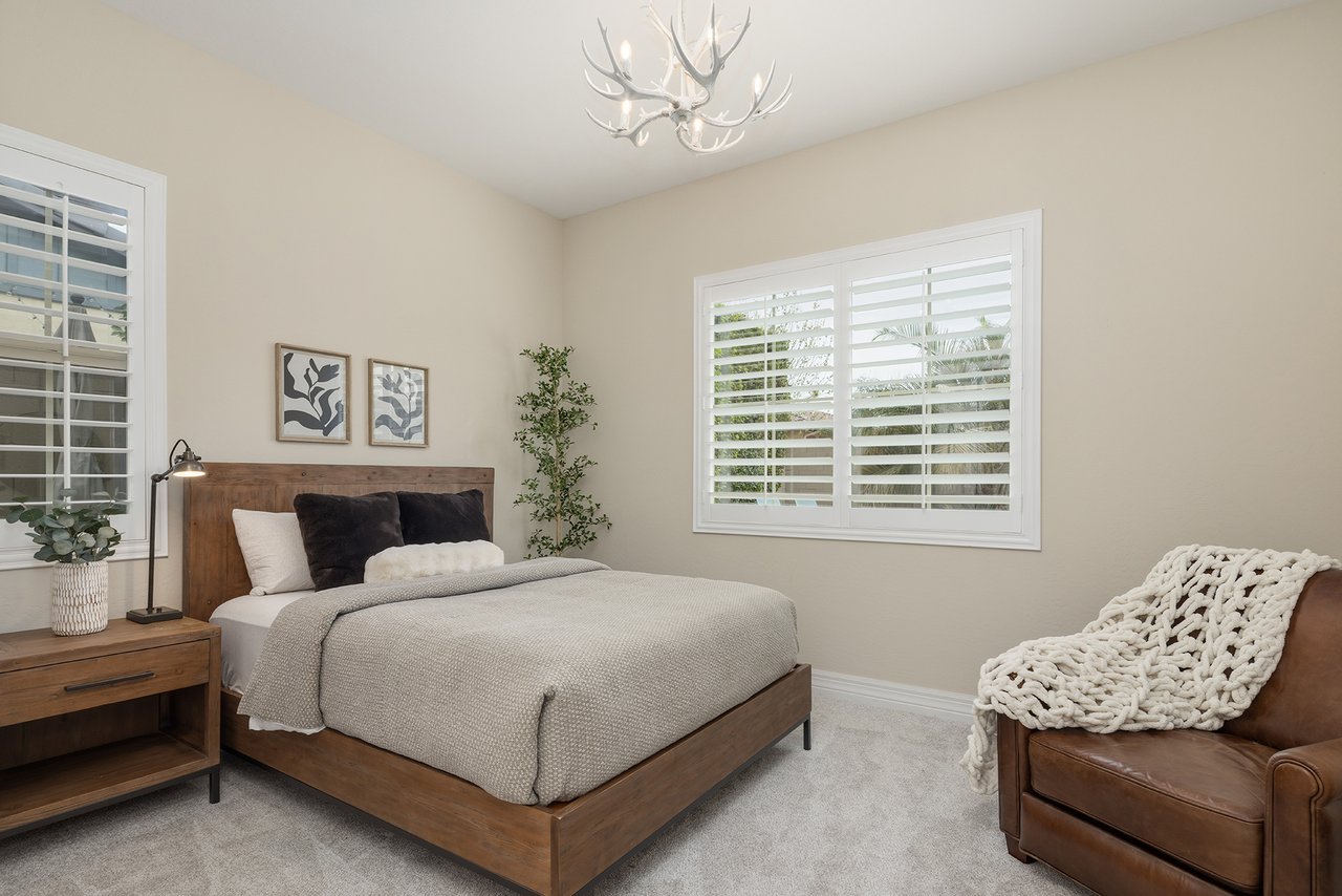 3743 E ARABIAN Drive