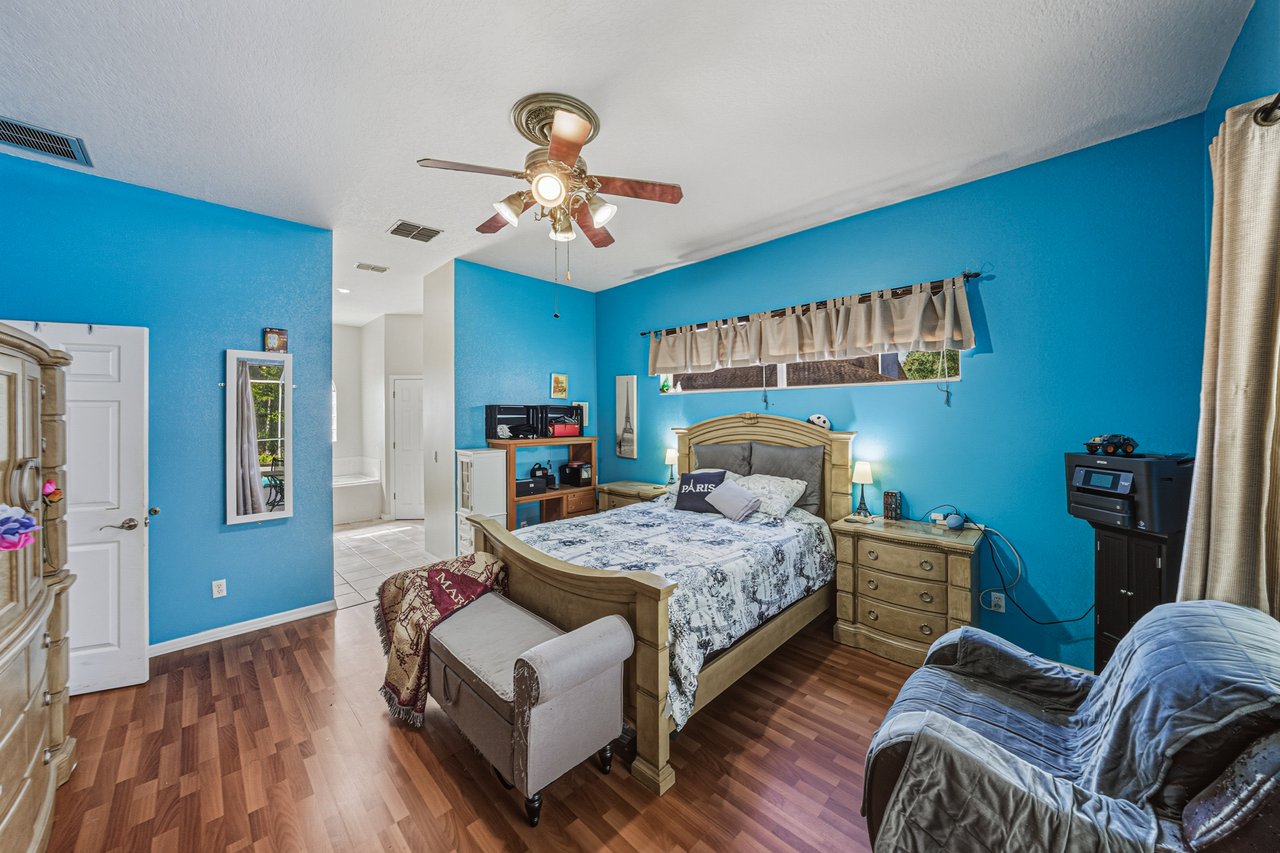 3926 Meadowlark Court