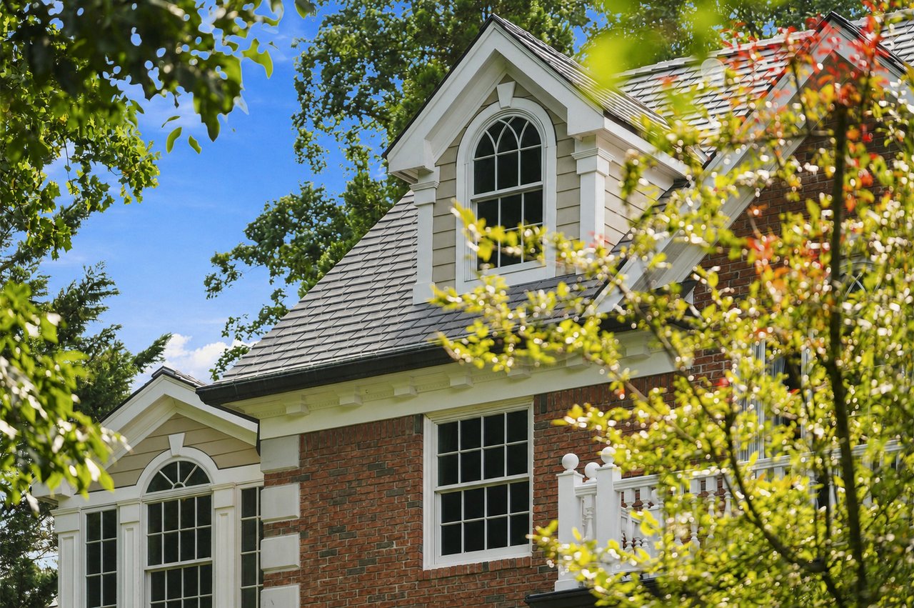 285 Hartshorn Drive, Short Hills, NJ 07078