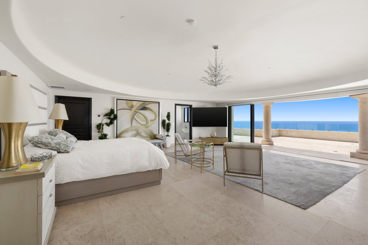 22435 Pacific Coast Hwy, Malibu 