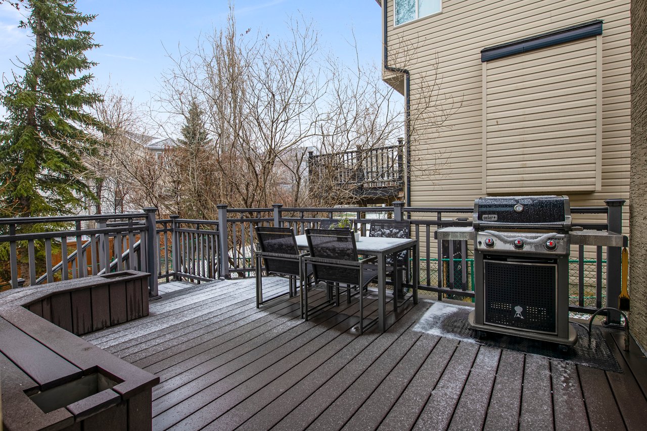 7 Valley Creek Bay NW