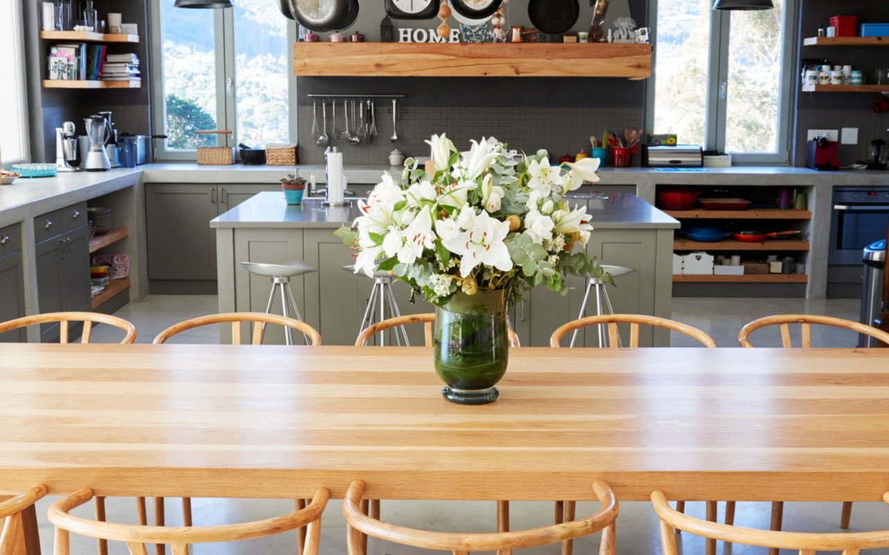 6 Tips for Sprucing Your Home to Sell