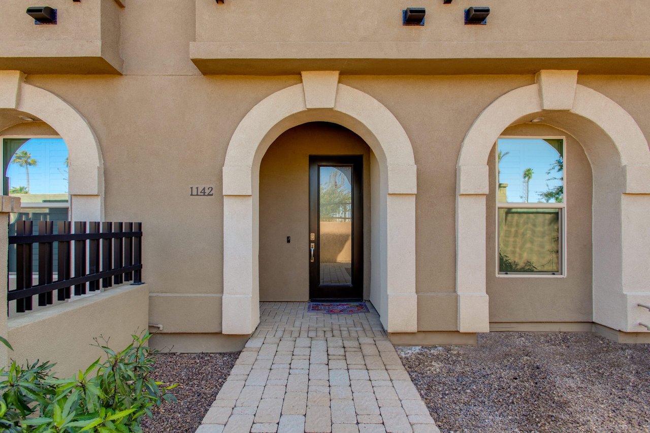 6565 E Thomas Rd. #1142