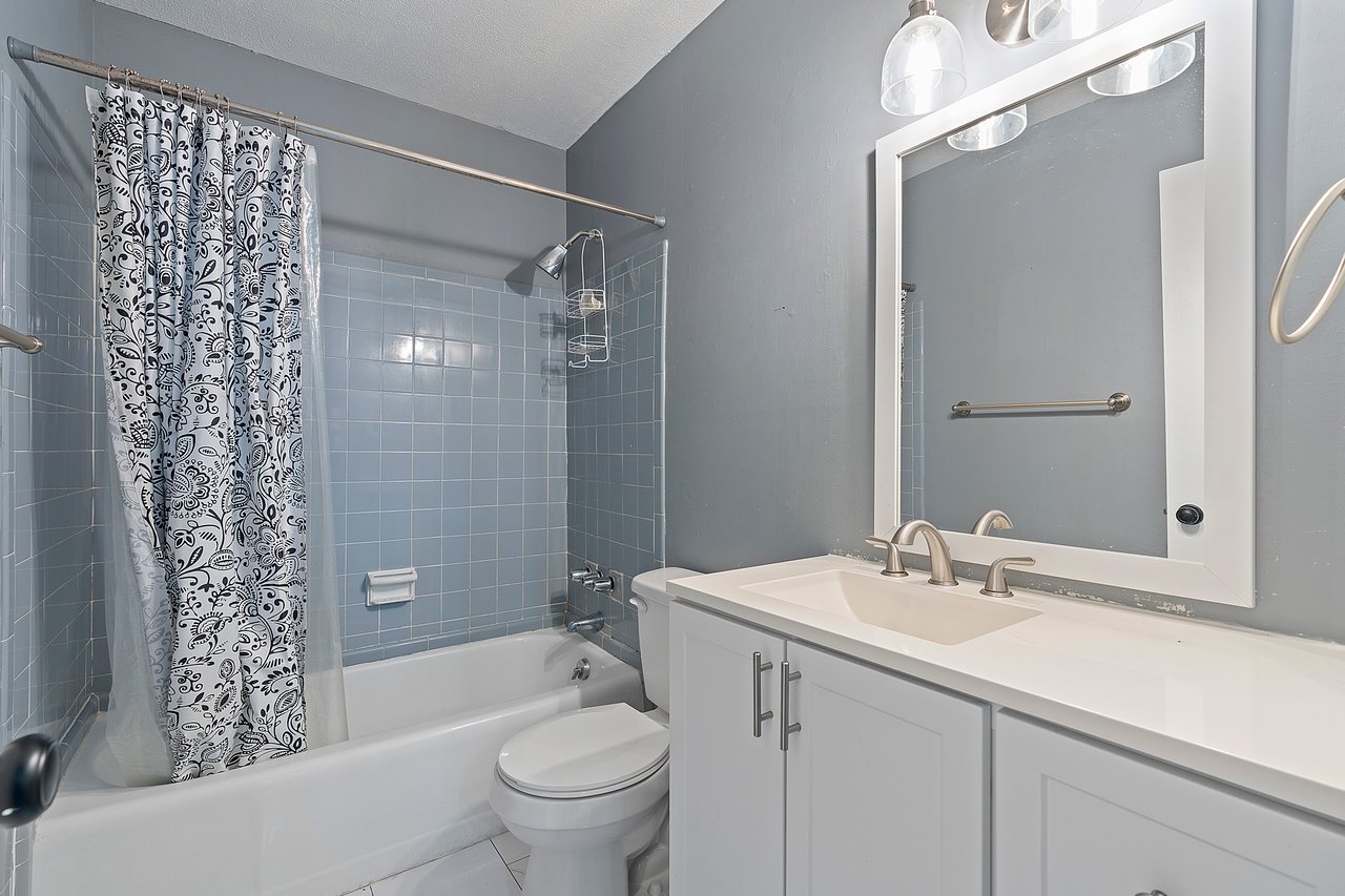 Updated 1BR Condo Near Redstone Arsenal – Convenient, Modern Living in Huntsville!