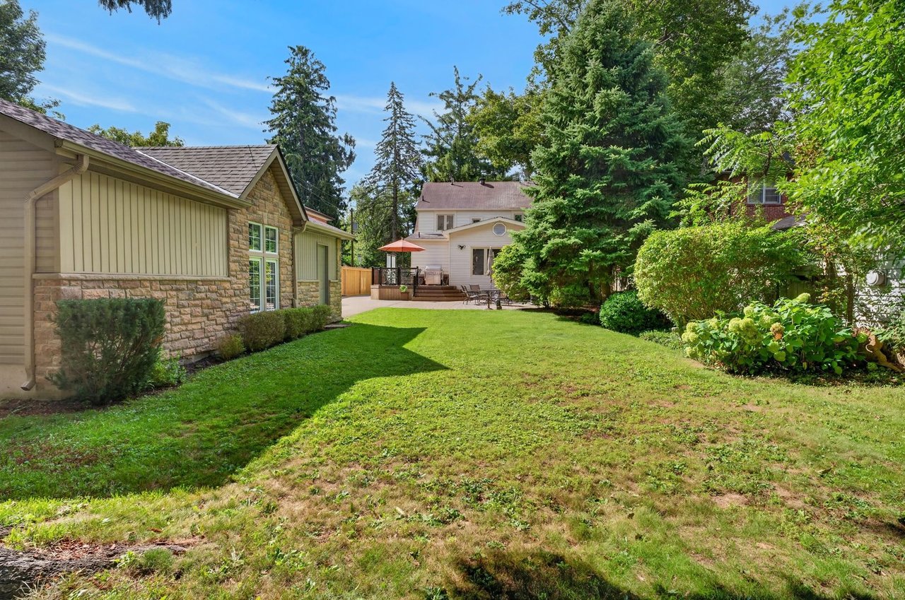 33 Ben Machree Dr