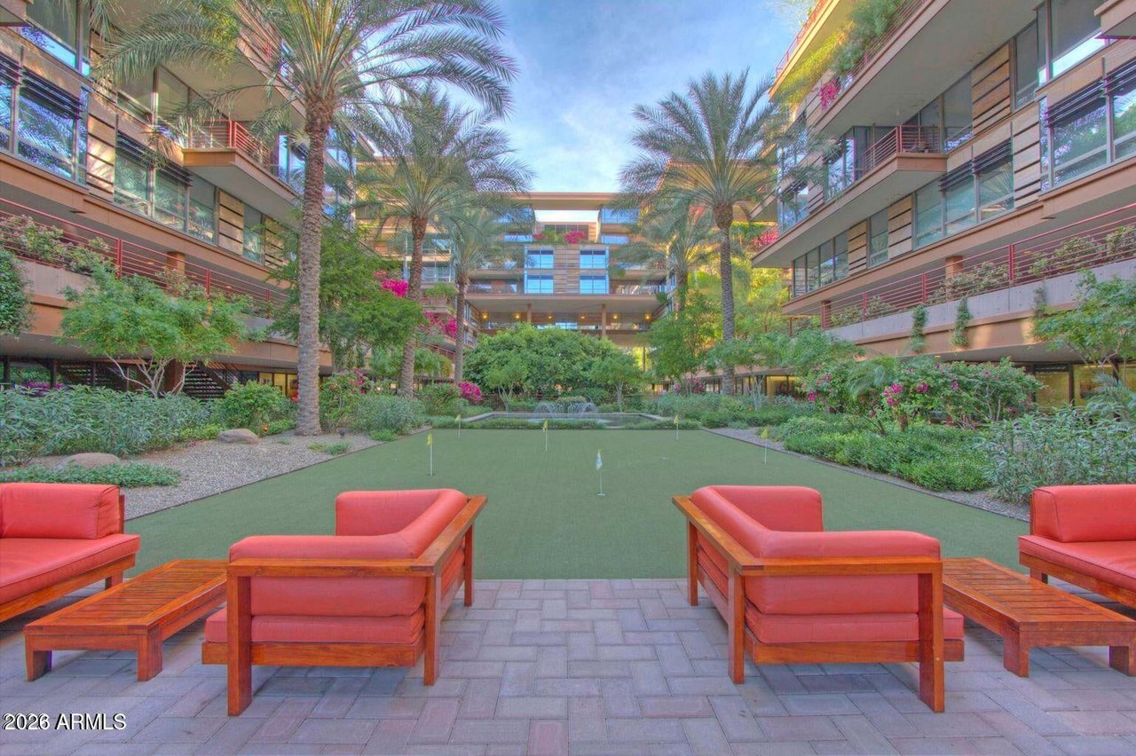 7117 E Rancho Vista Dr, #5001