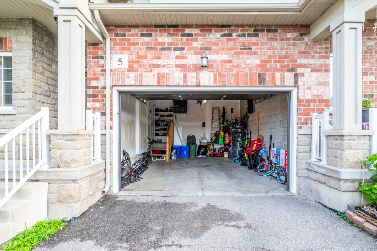73 Medici Lane Unit: 5