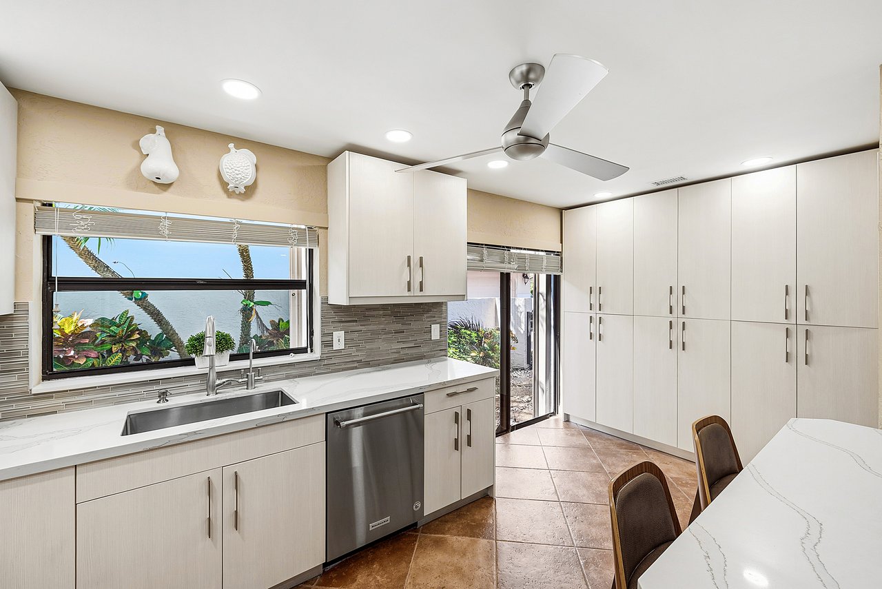 5068 Via De Amalfi Drive