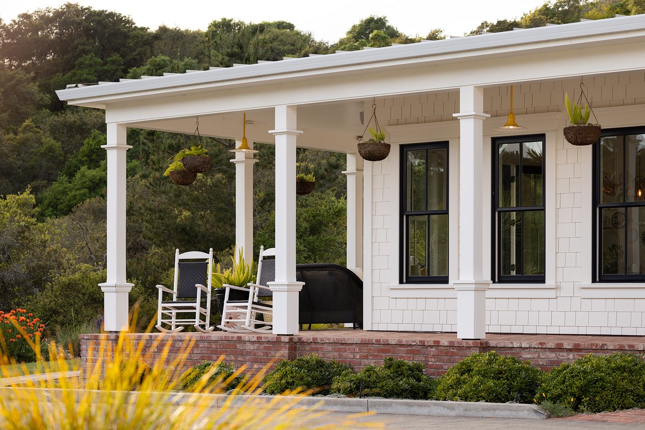 Honey Hill - 365 Race Horse Ln