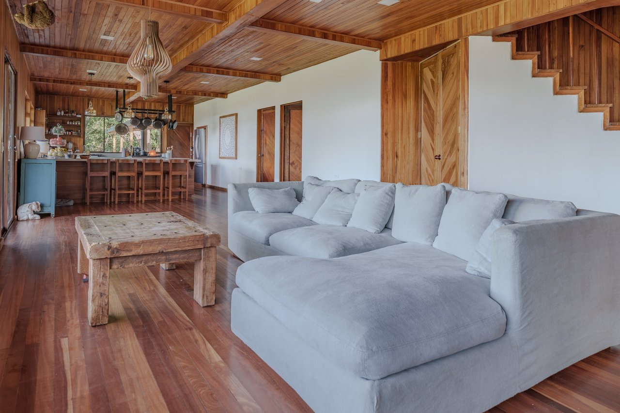 Eco Luxury Estate in Monteverde with Panoramic Gulf Views & Flat Land