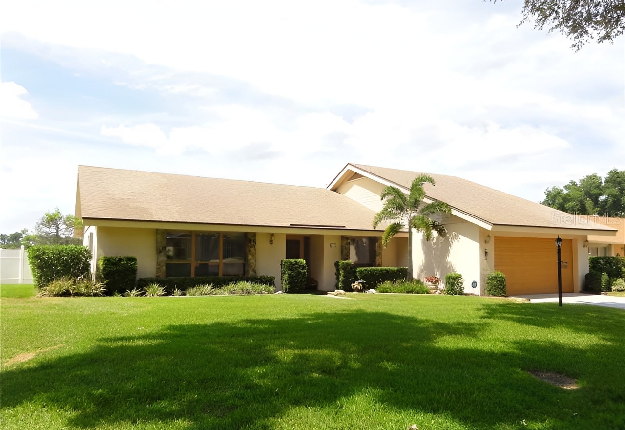 8715 Harbor View Dr