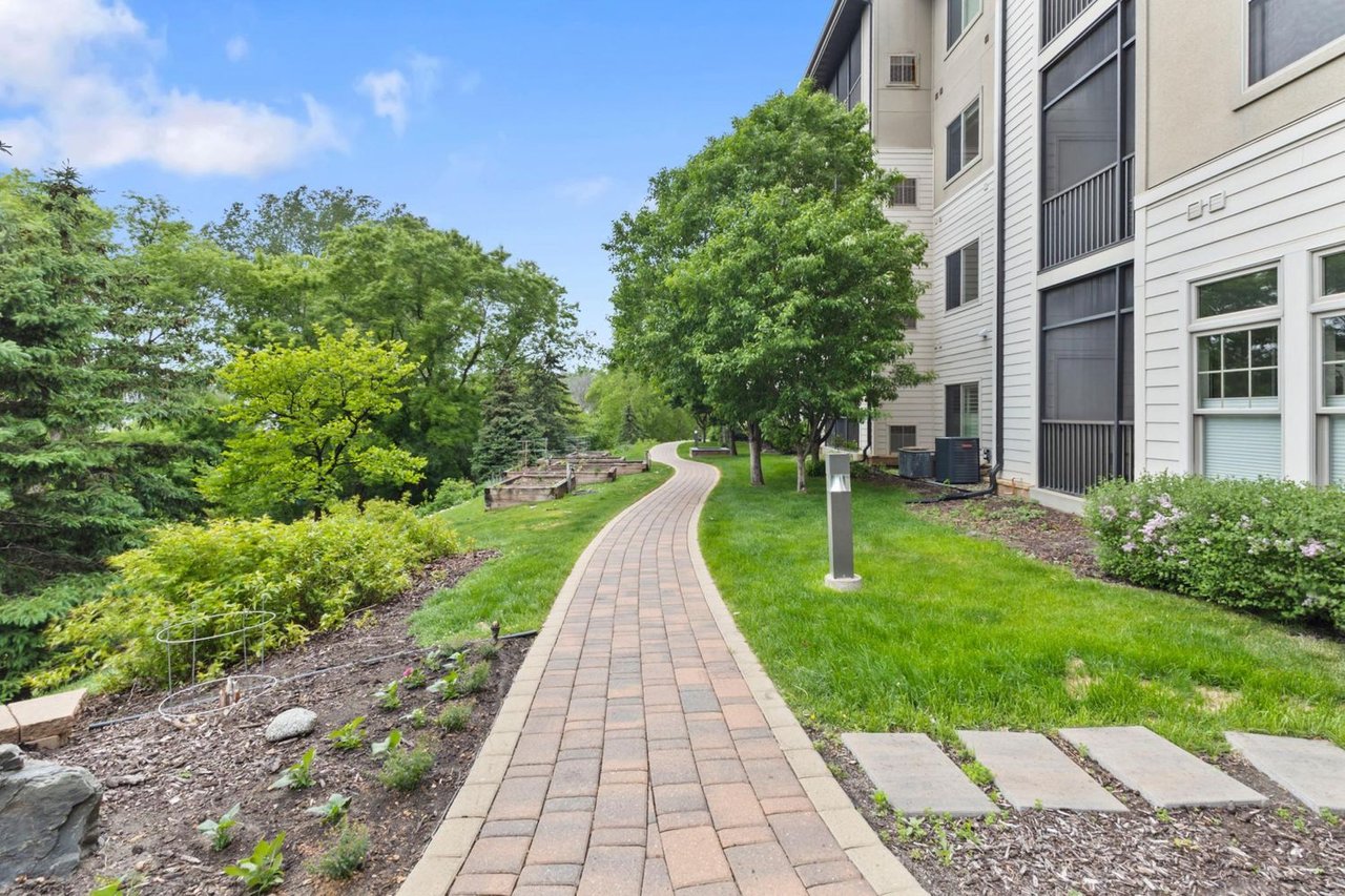 7100 Metro Blvd #116