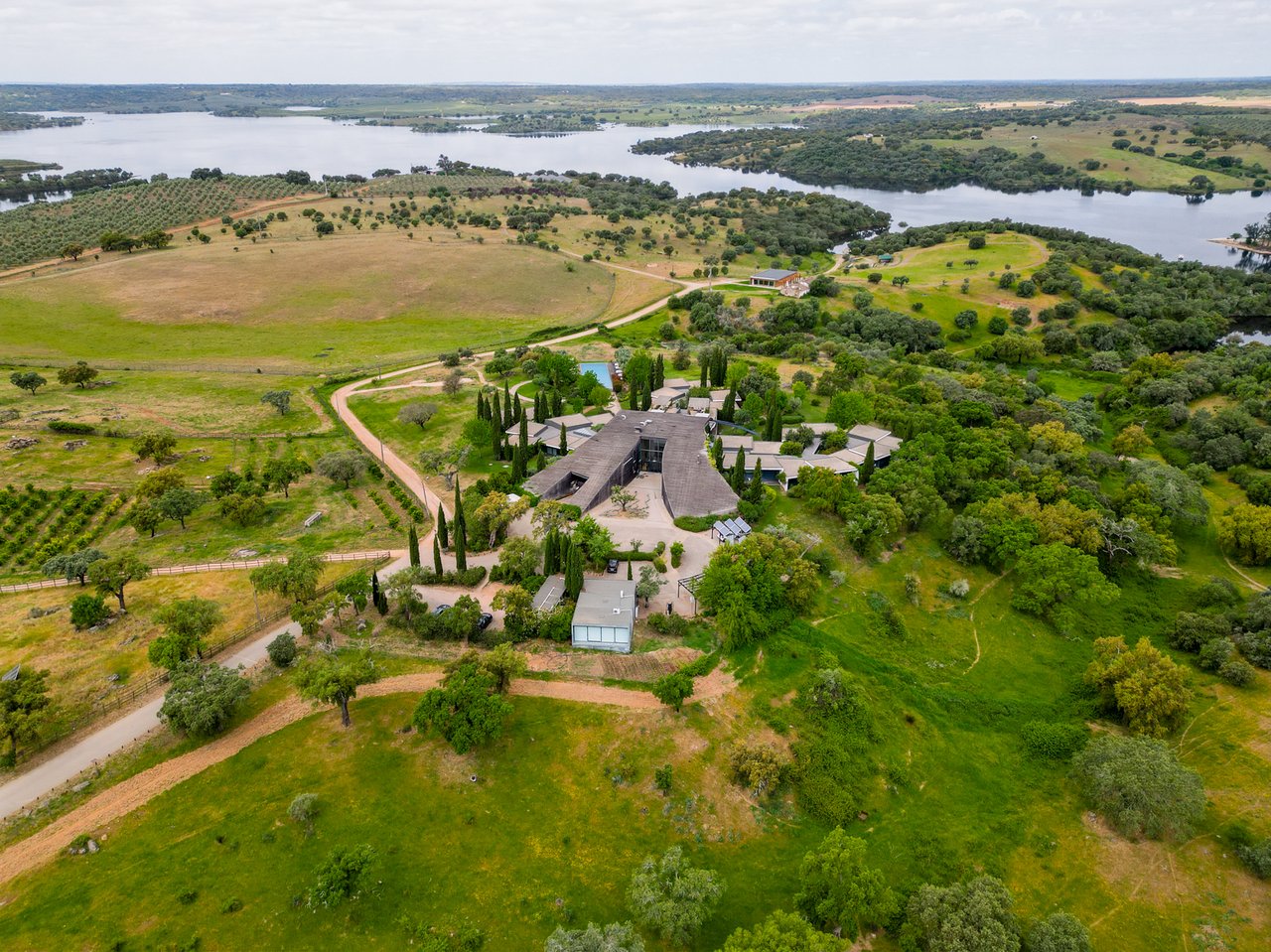 Luxury Wellness & Sports Retreat in Portugal with Expansion Upside & €1M+ Revenue