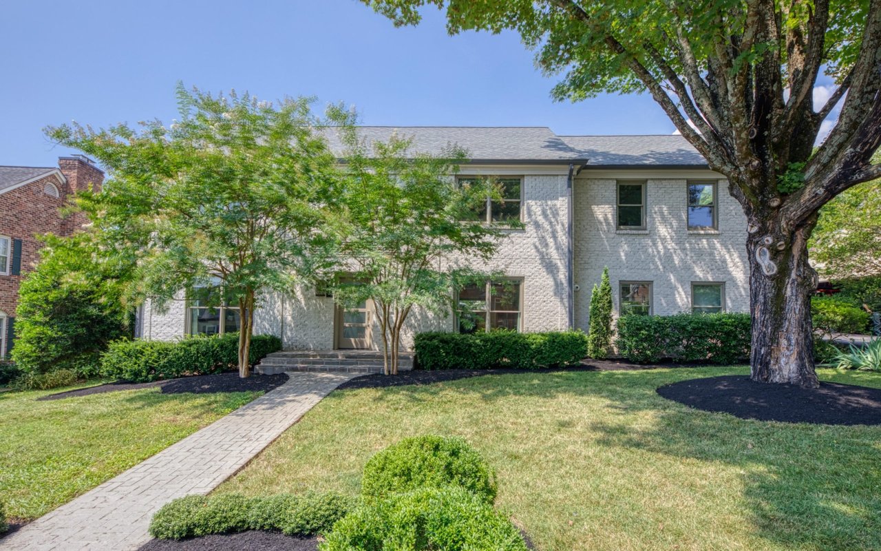 Wallace Luxury Spotlight | 413 Boxwood Square Knoxville, TN 37919