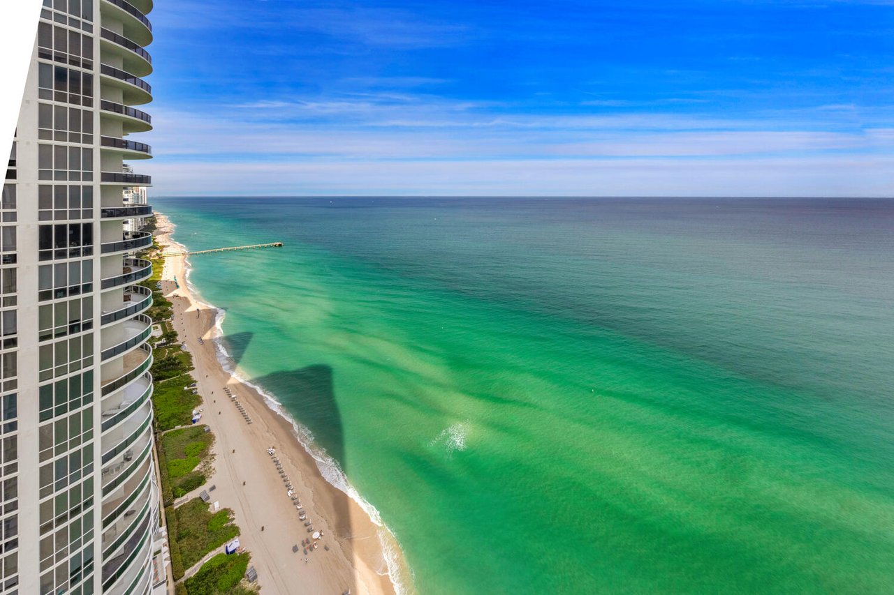 Luxury Home In The Sky | Ritz-Carlton Residences