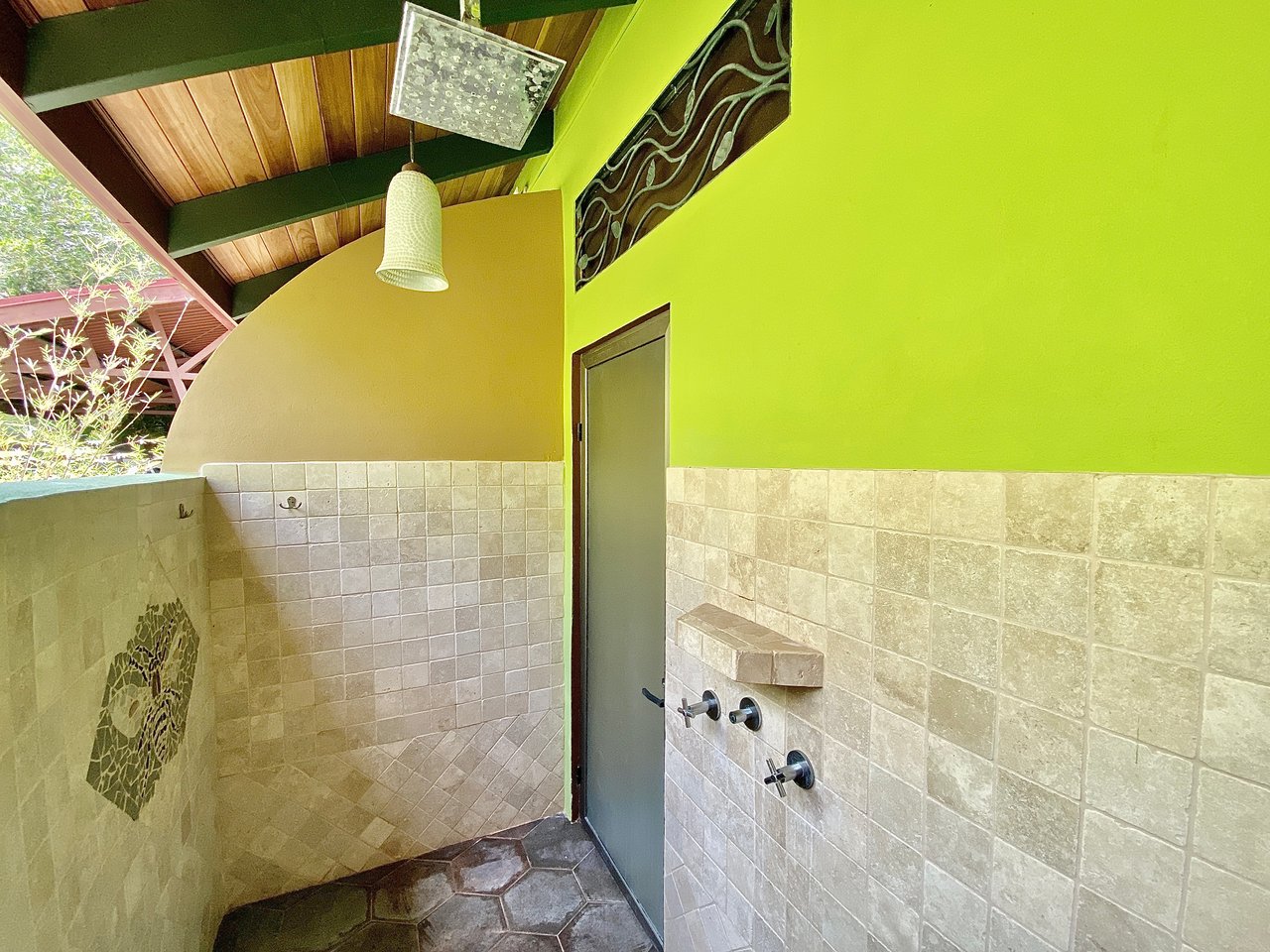 Charming 2-Bedroom Villa on 5 Acres with Creek Access and Income Potential