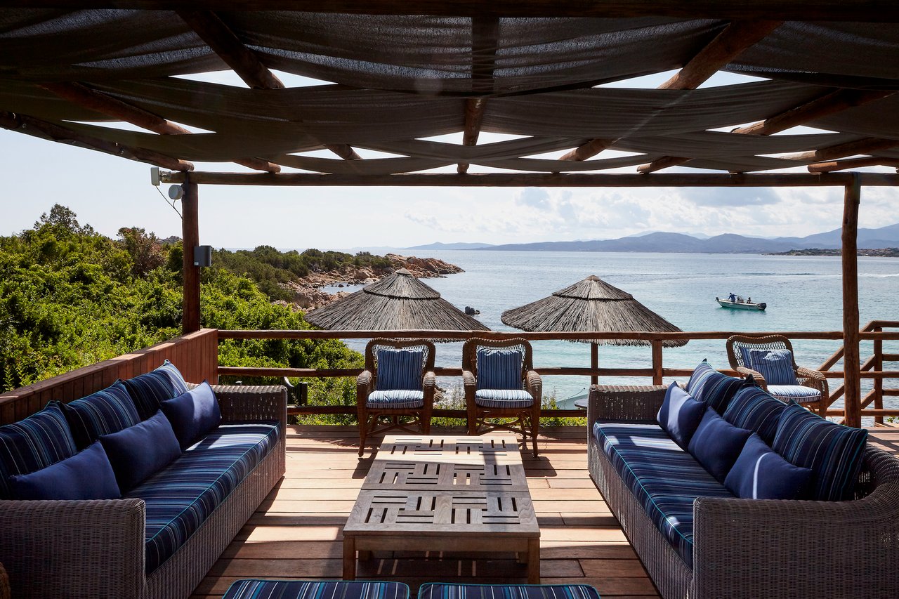 Breathtaking Beachfront Vacation Villa