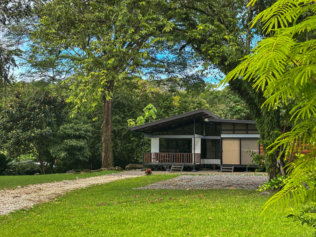 OJOCHAL JUNGLE HOME | EXPANSIVE LAND & DEVELOPMENT POTENTIAL