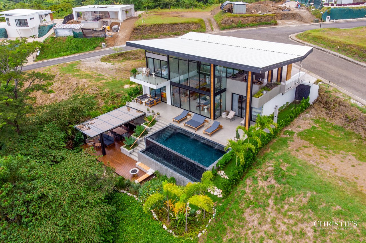 Tropical Luxury Ocean View Garden House Villa