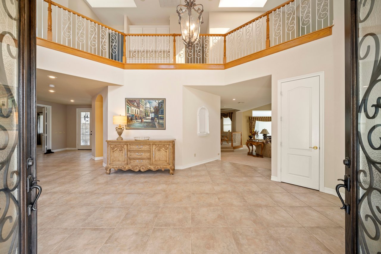 21100 Paseo Montana