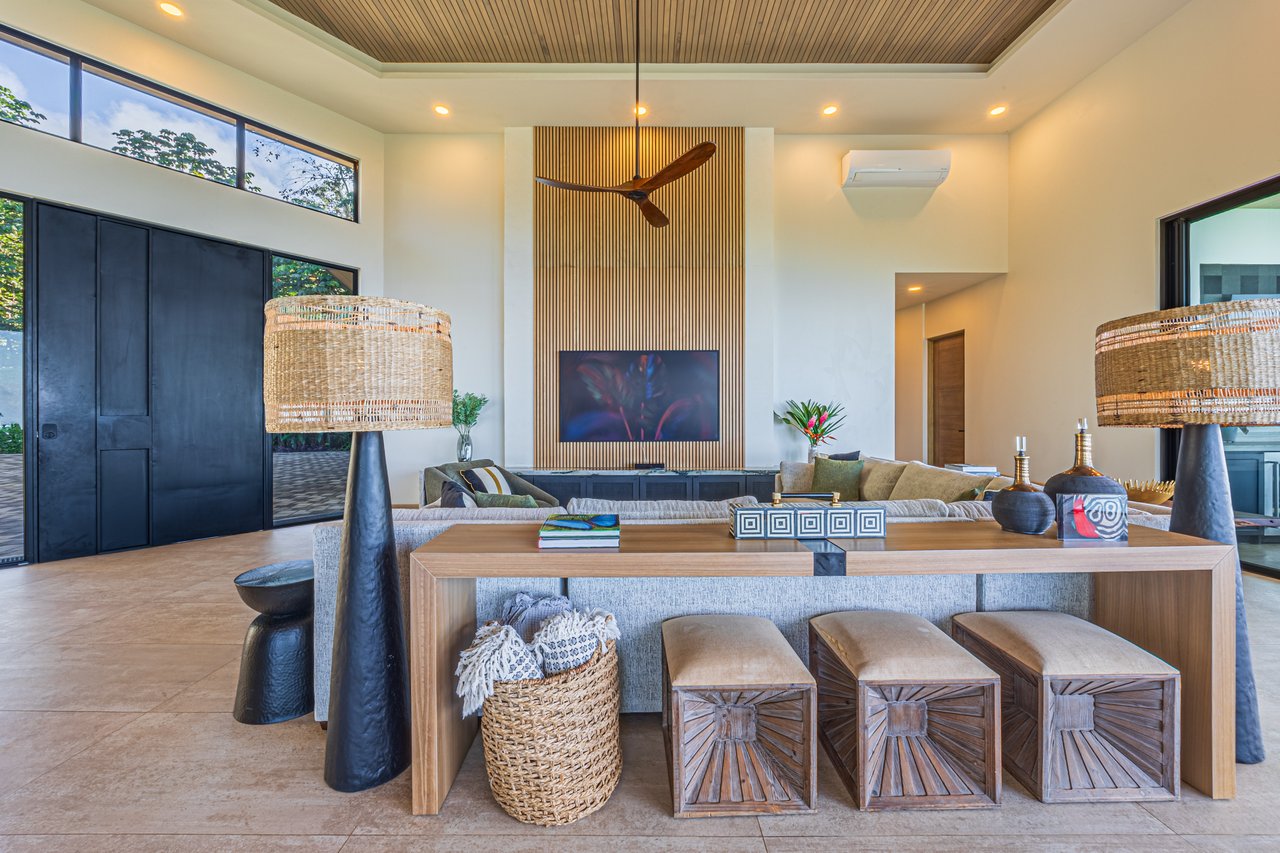 Luxury Estate in Escaleras - Incredible Ocean Views 5.5 Acres