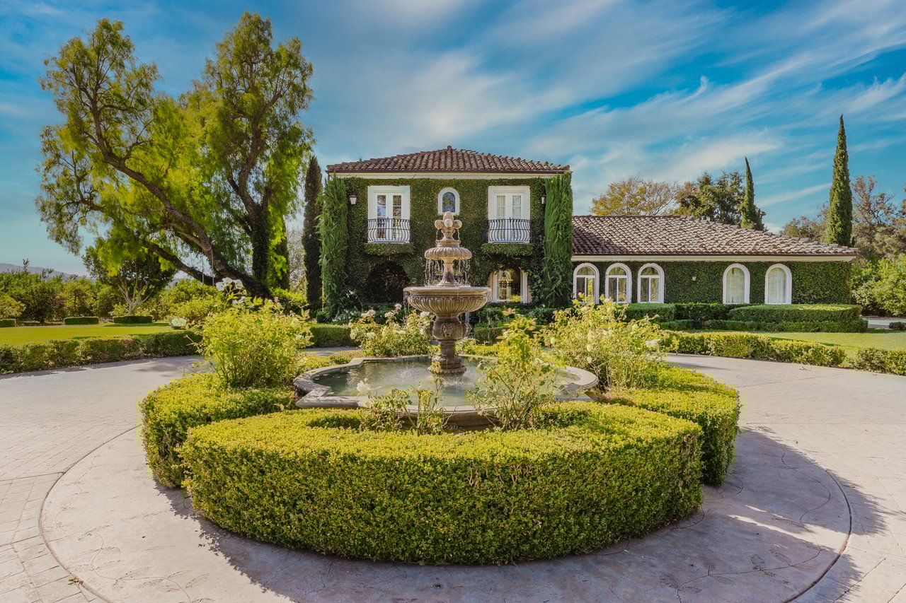 6201 Old Balcom Canyon Rd