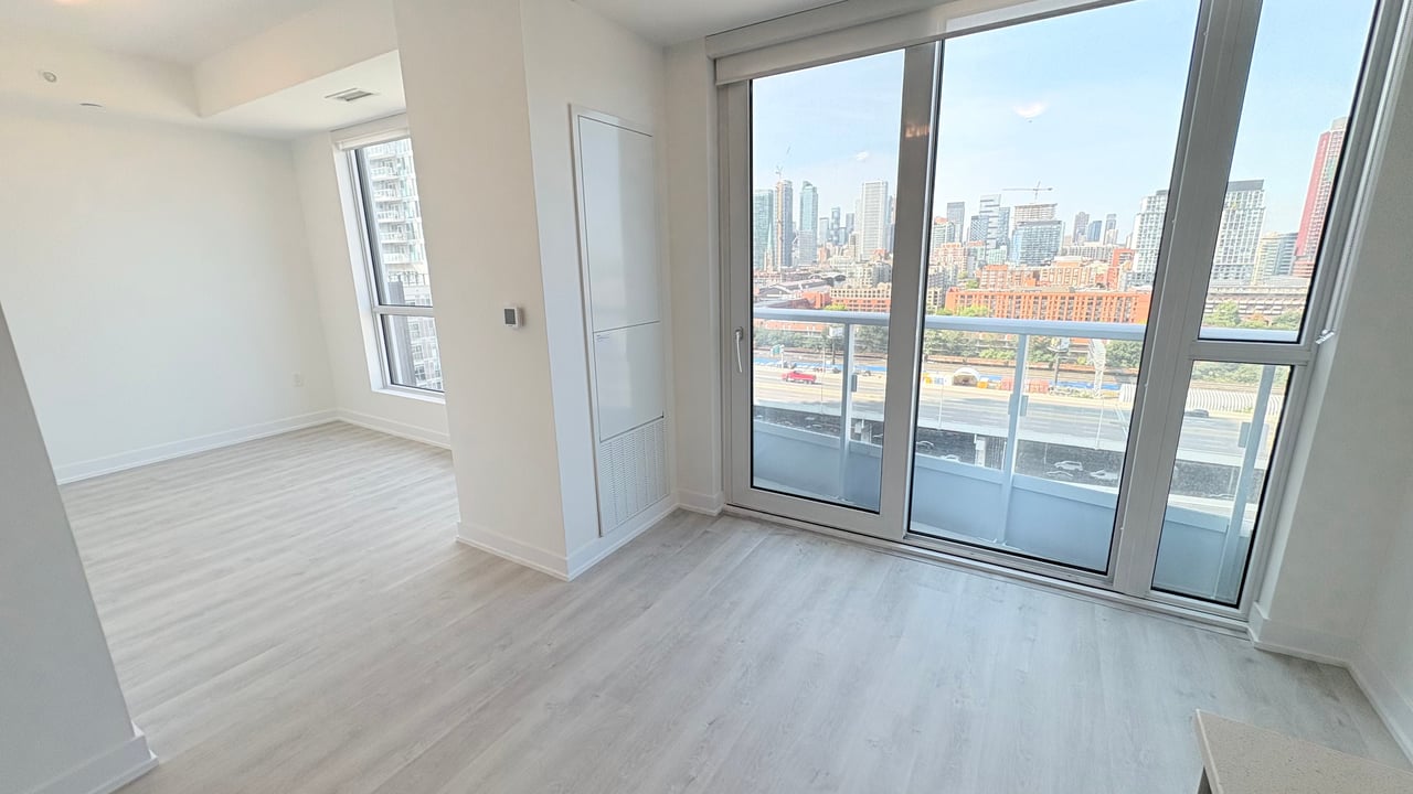 15 Richardson Street Unit: 1404