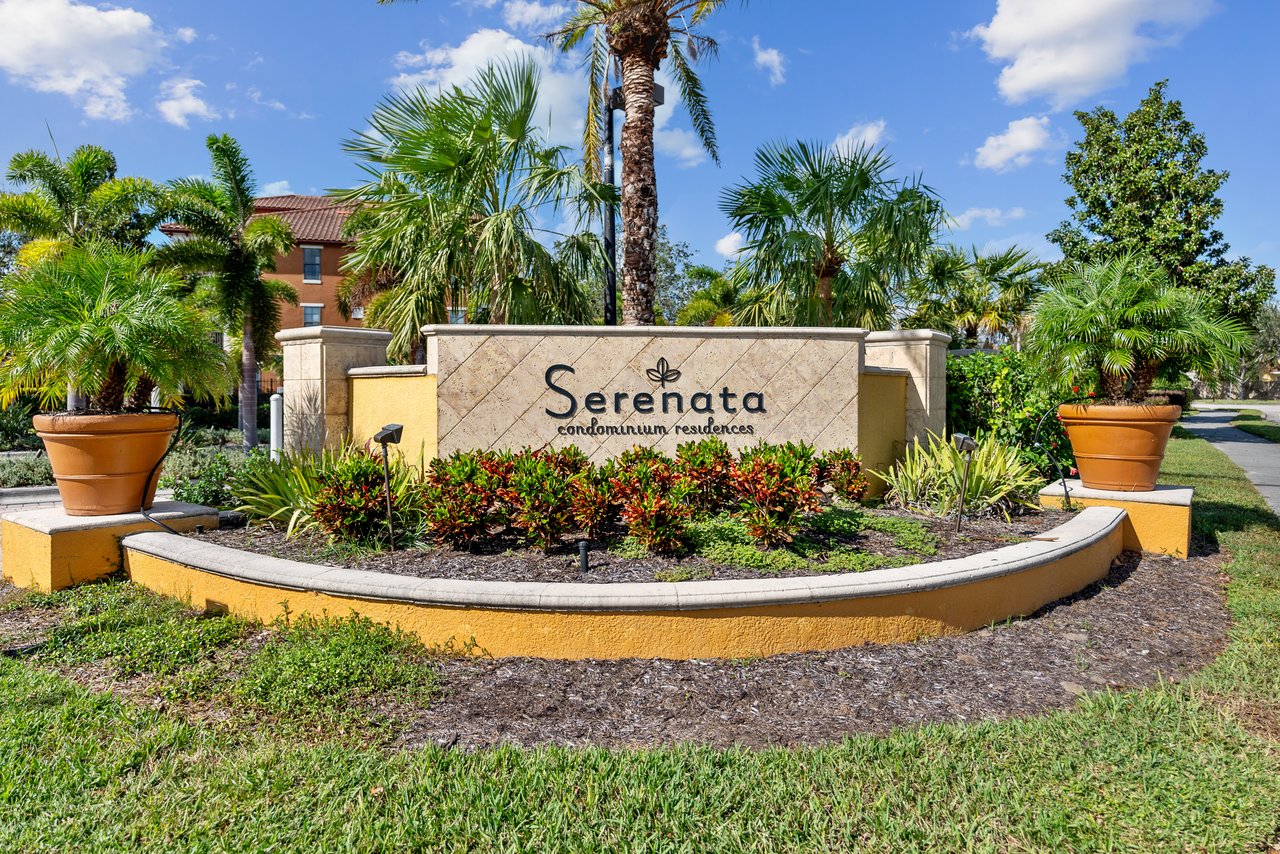 Serenata Condominiums