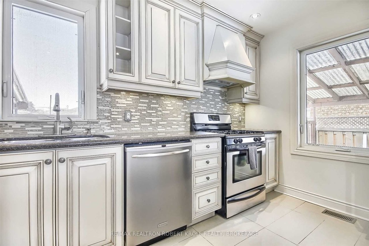 28 Flamborough Dr