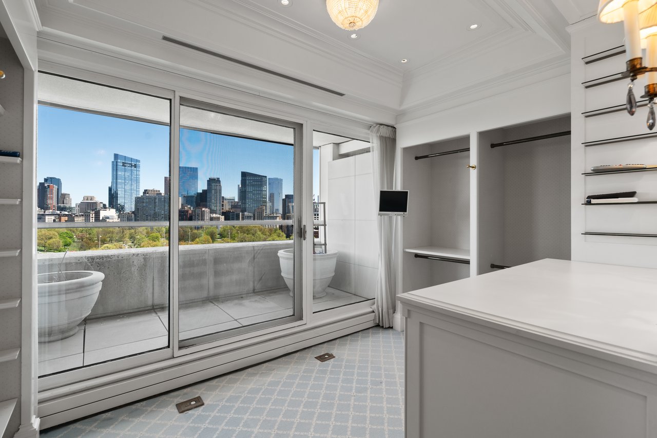 The Carlton House 16BCD