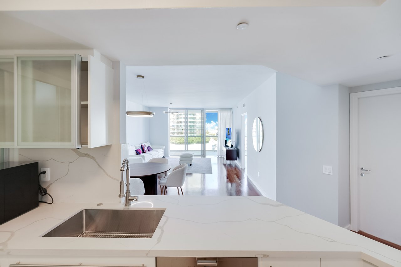 Icon South Beach Unit 906 | South Of Fifth