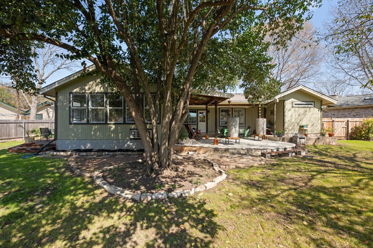 6103 Waldon Hollow