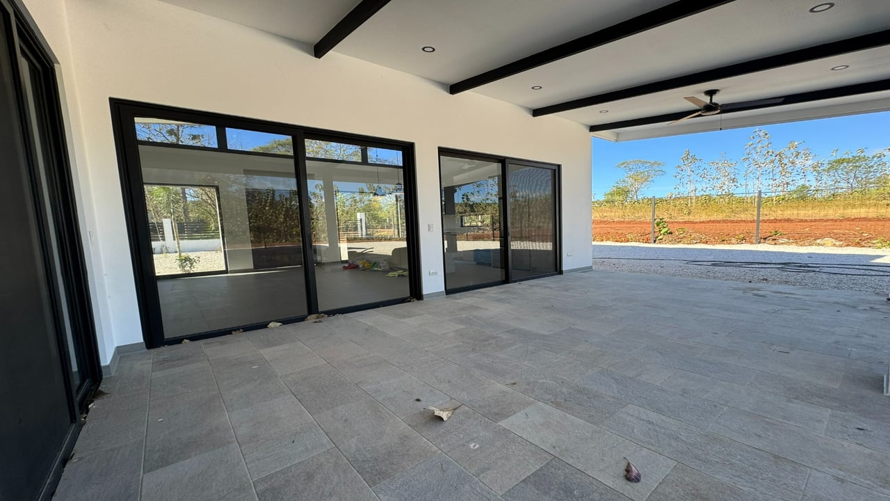 Villa Luz: Tropical Modern Home for Sale in Rancho Pinilla