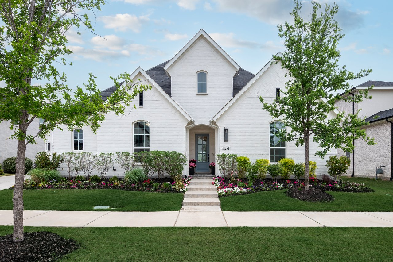 4541 Silver Spur Dr