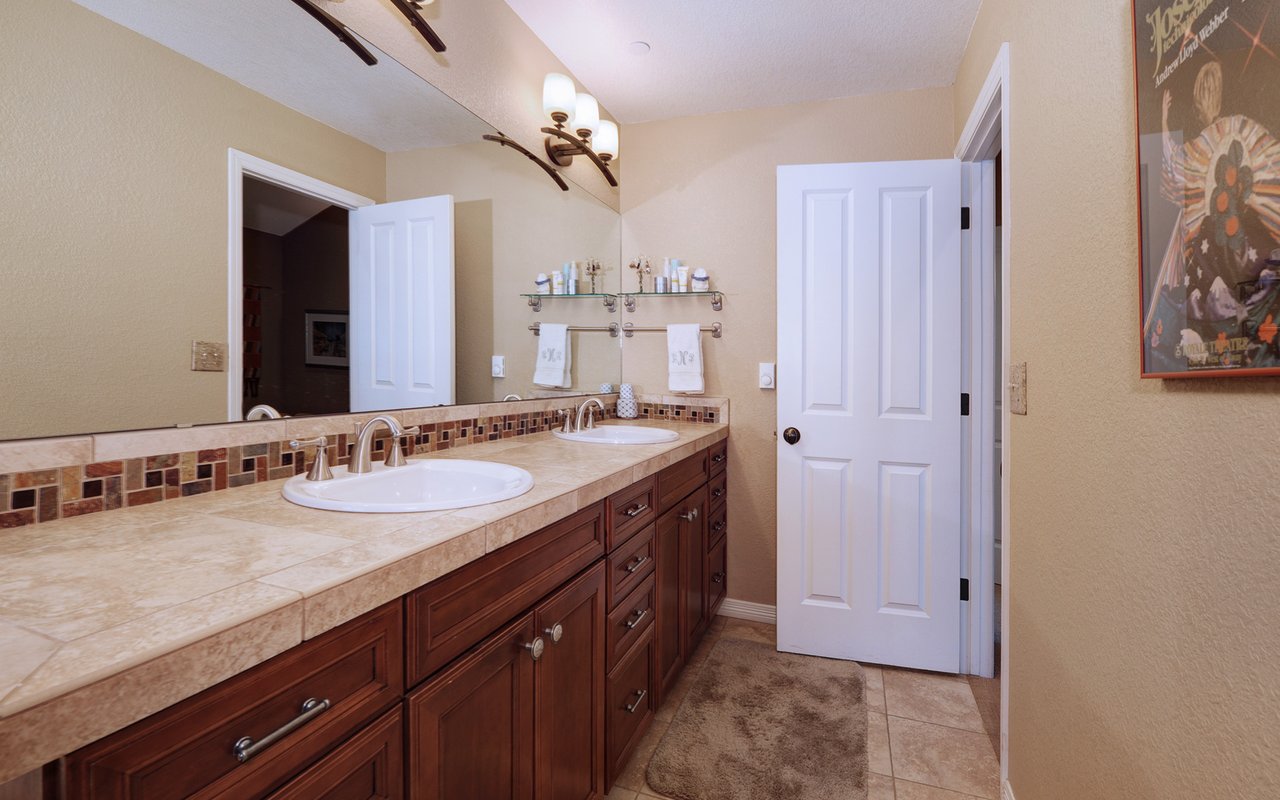 2481 Mapleton Avenue