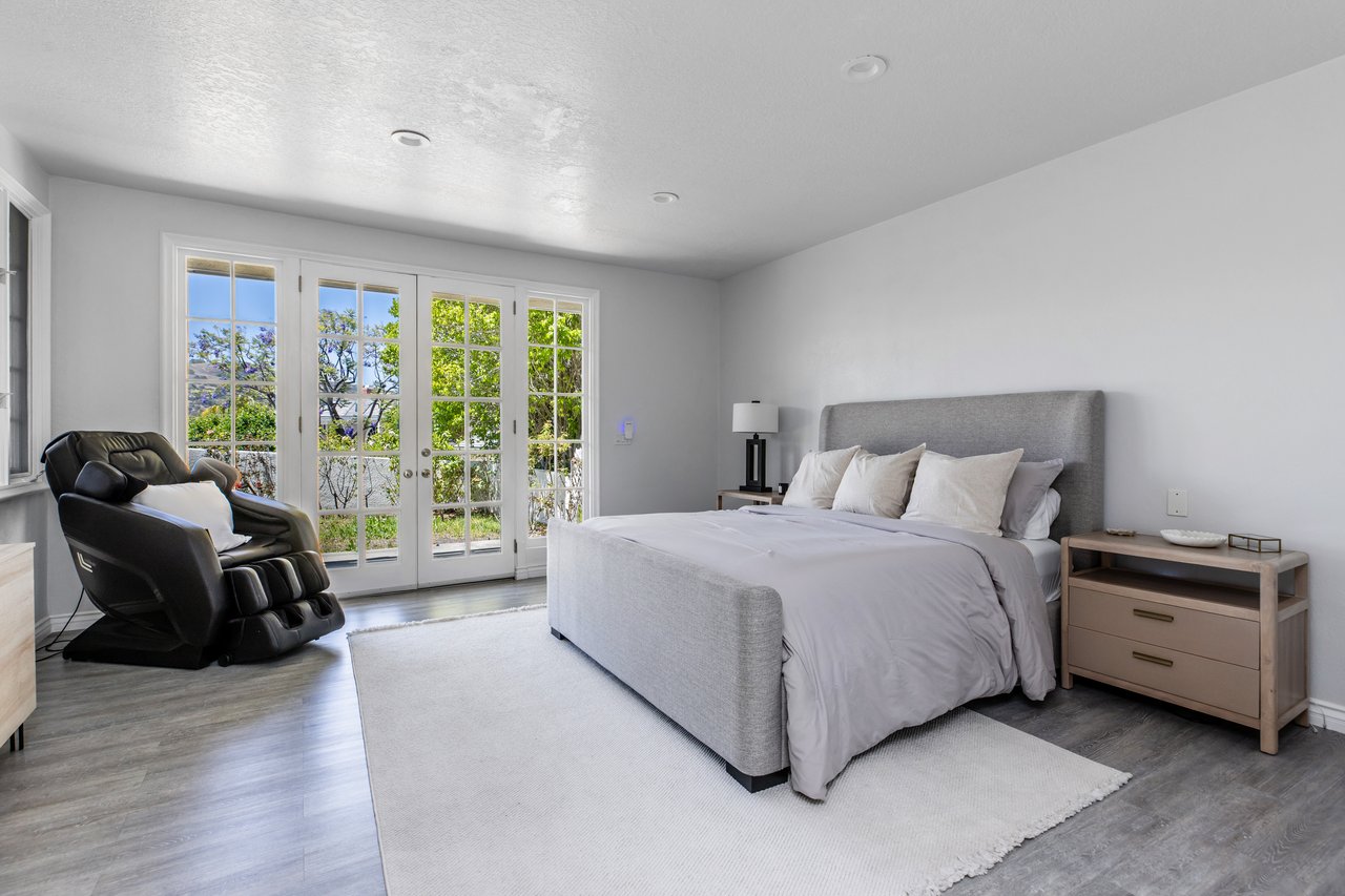 2254 The Terrace - Brentwood, Los Angeles