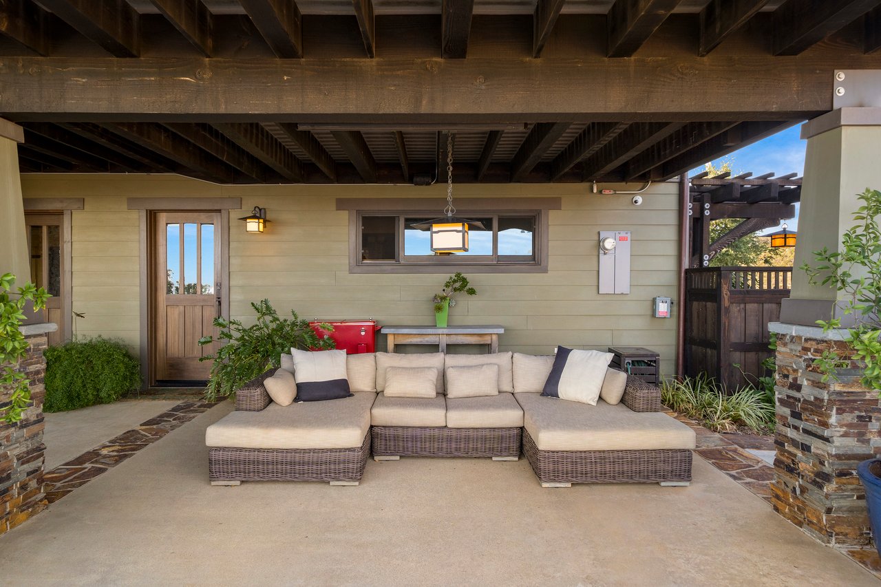 41005 Valle Vista