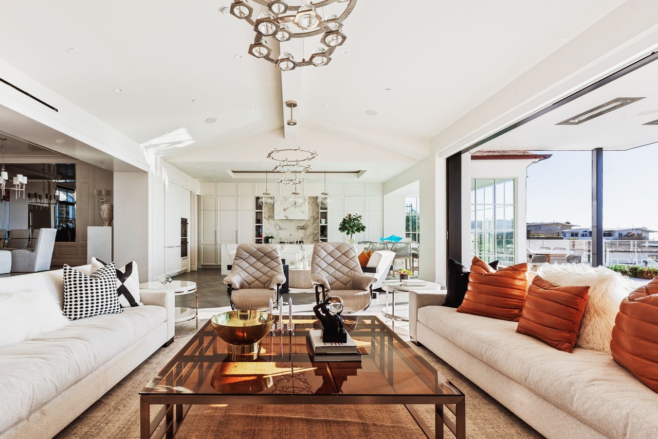 17 Coral Cove Way
