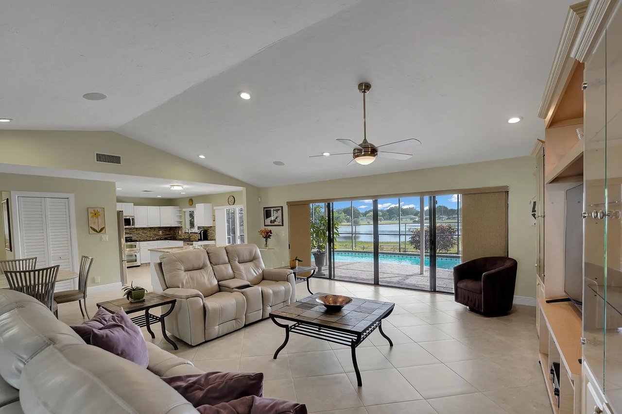 2734 SW 23rd Cranbrook Drive