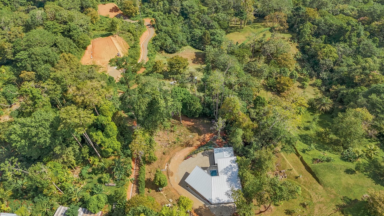 An Exclusive, Sunny Ridge-Top 4-Bed Designer House With Unforgettable Mountain & Jungle Views