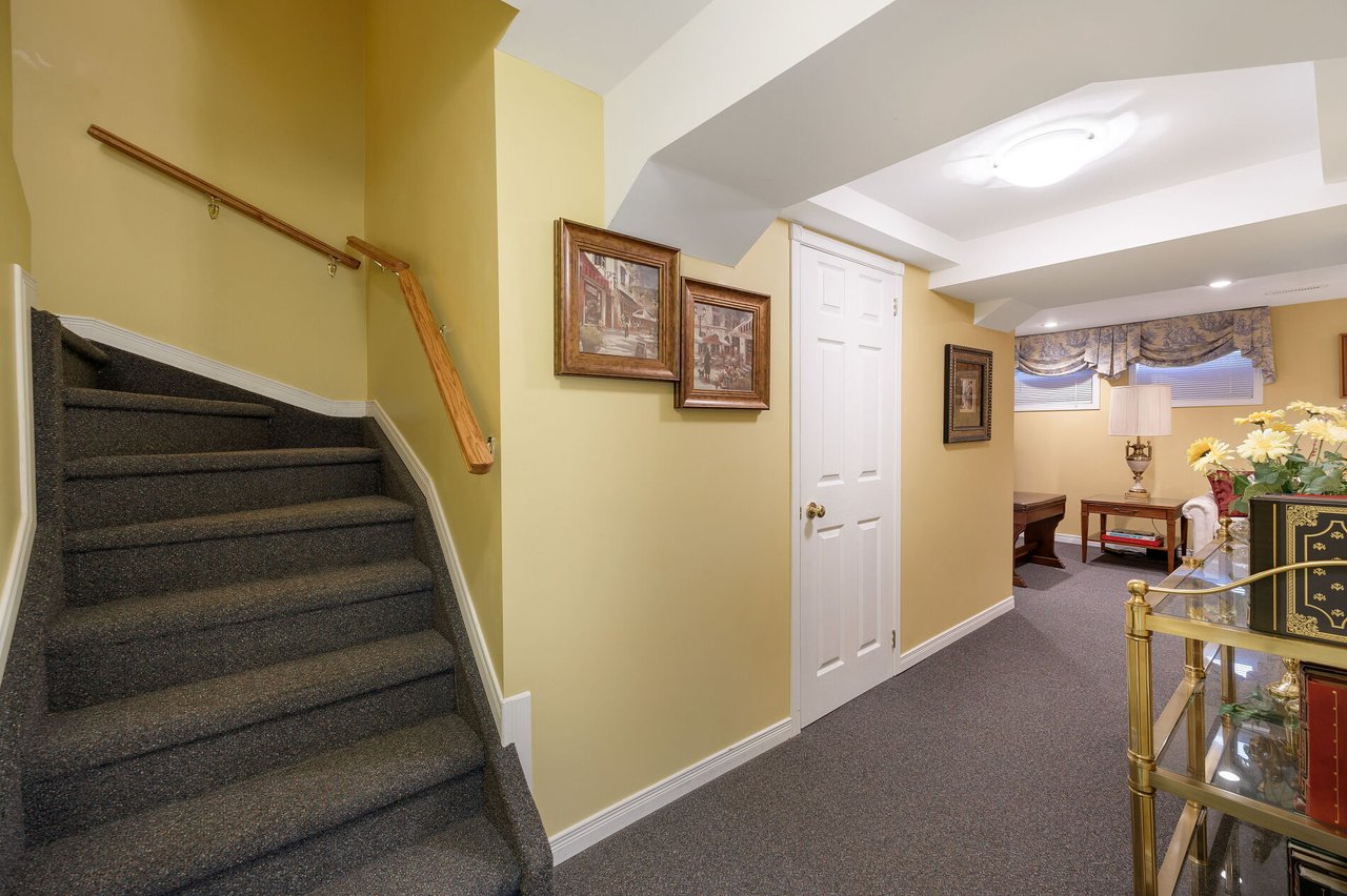 1415 Hazelton Boulevard 30