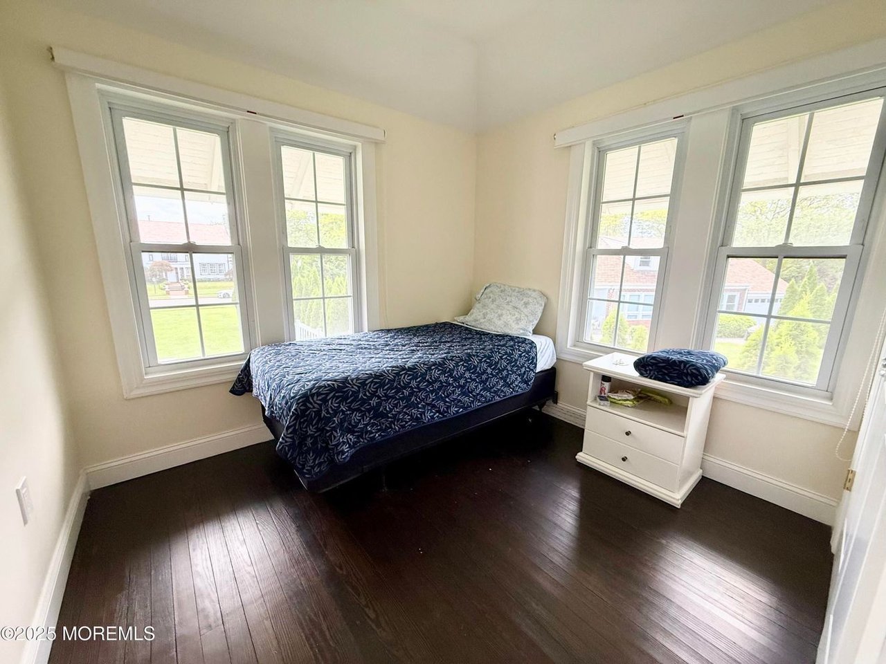 125 Cedar Ave