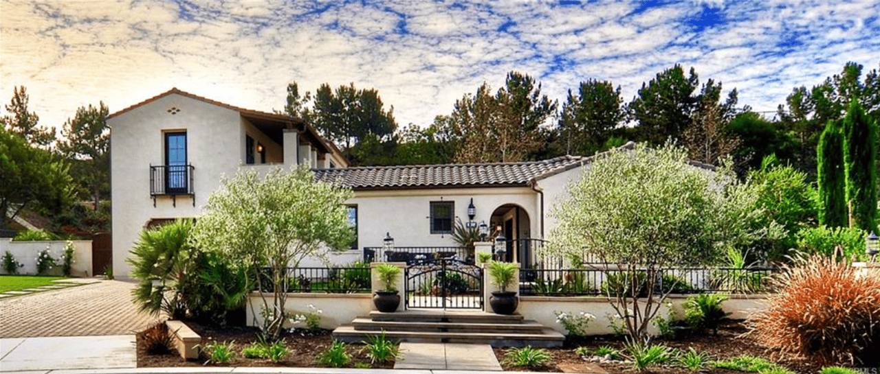 11 Vaquero Rd