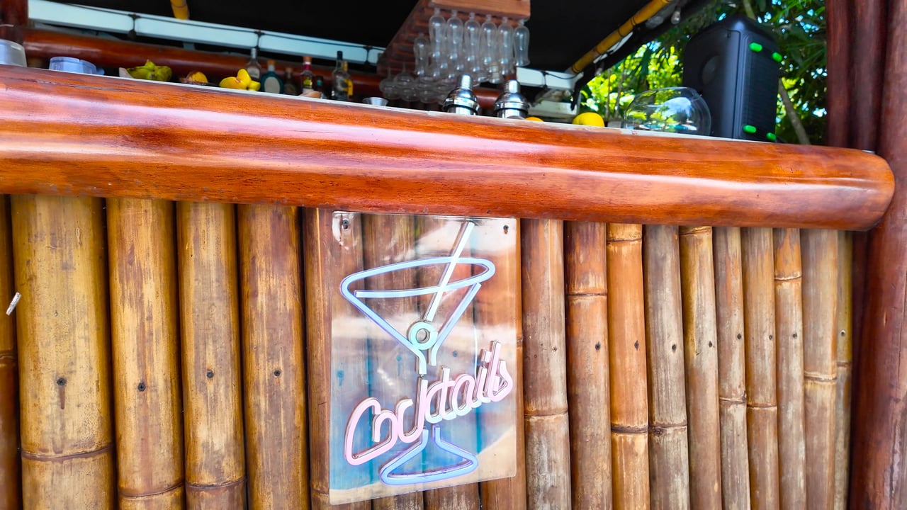 22 Unit Tropical Boutique Hotel steps from Manuel Antonio Park & Beach