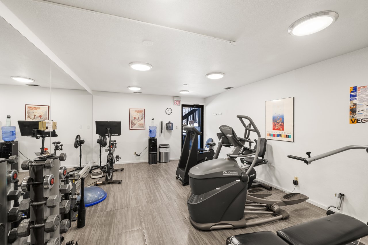 Luxury Riverfront Rental
