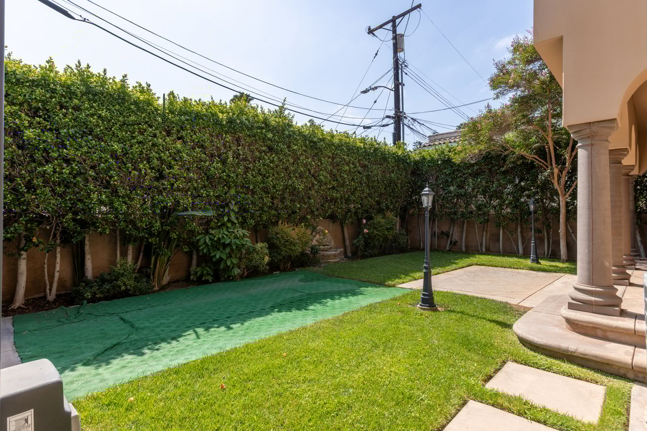 120 S Almont Dr, Beverly Hills