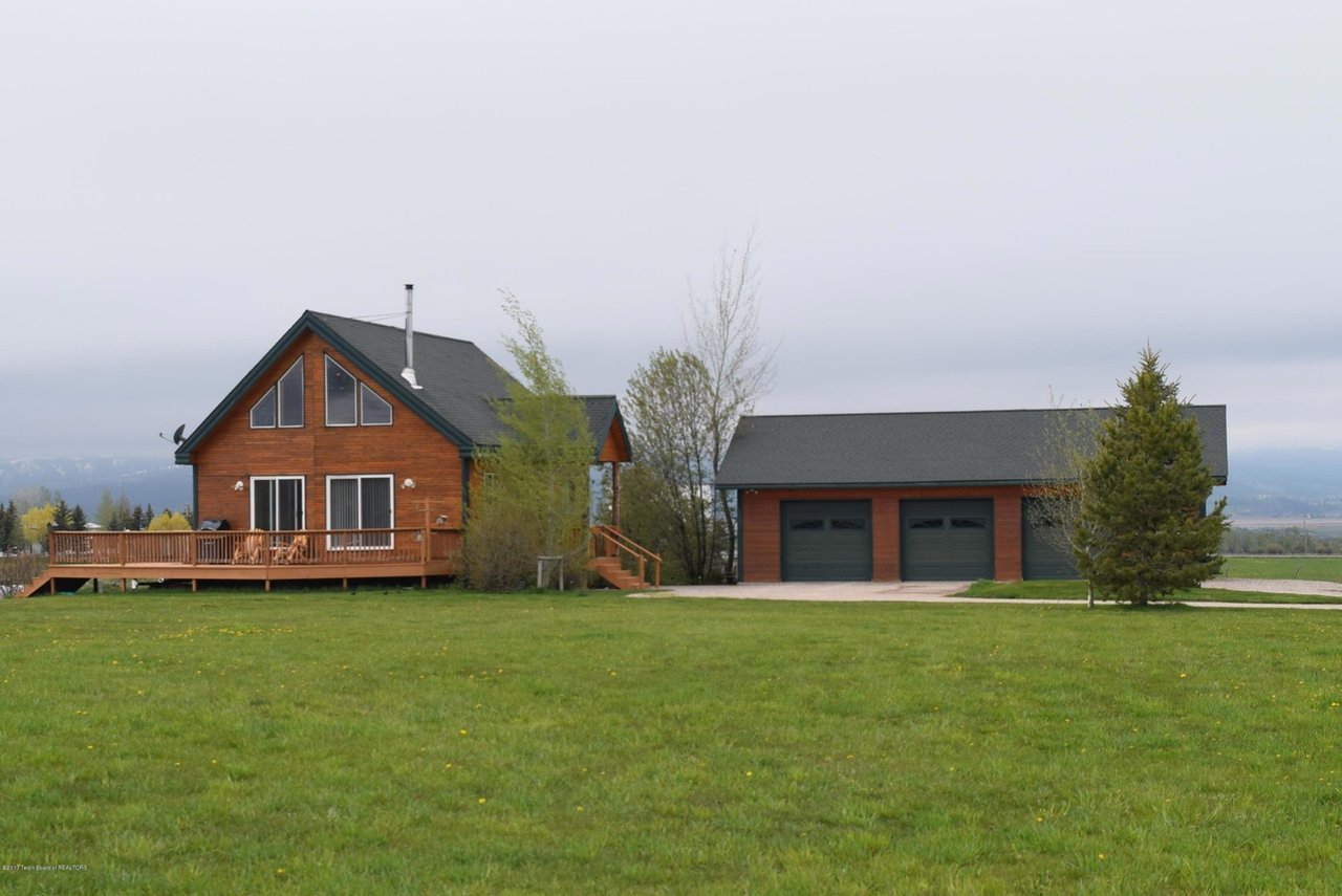 2212 Mountain Mdws Dr