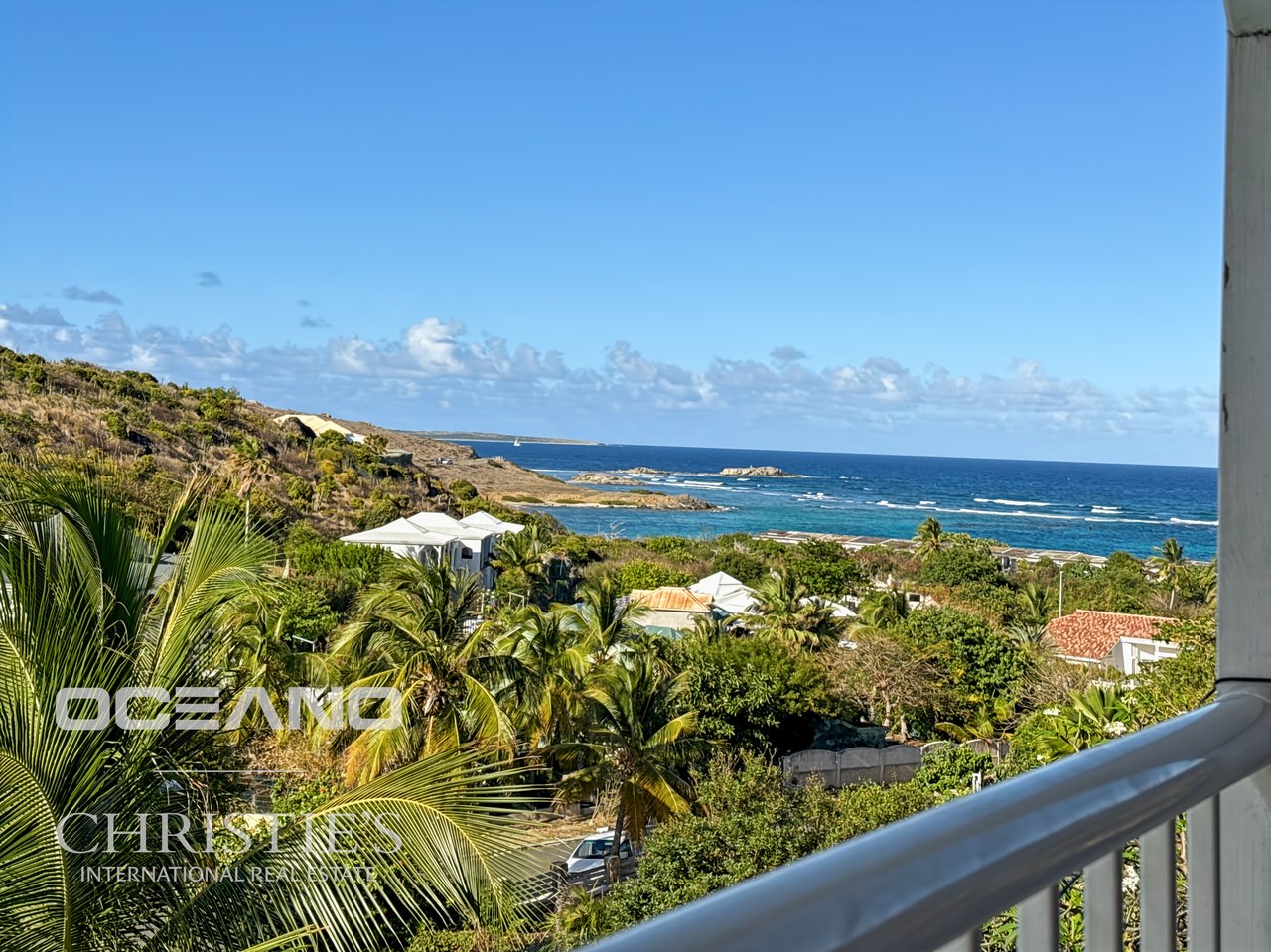 Spacious 3-Bedroom Villa + Studio – OYSTER POND