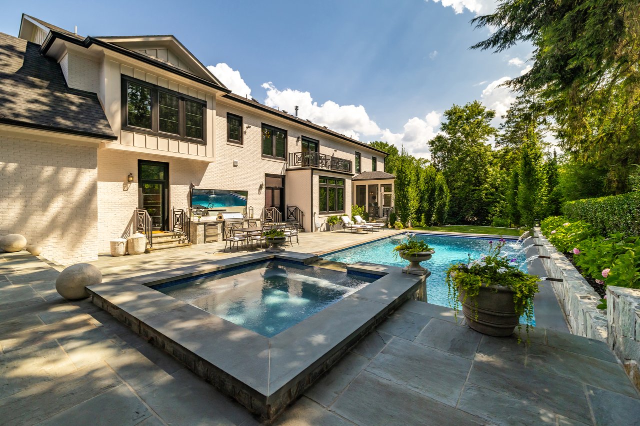 McLean, VA