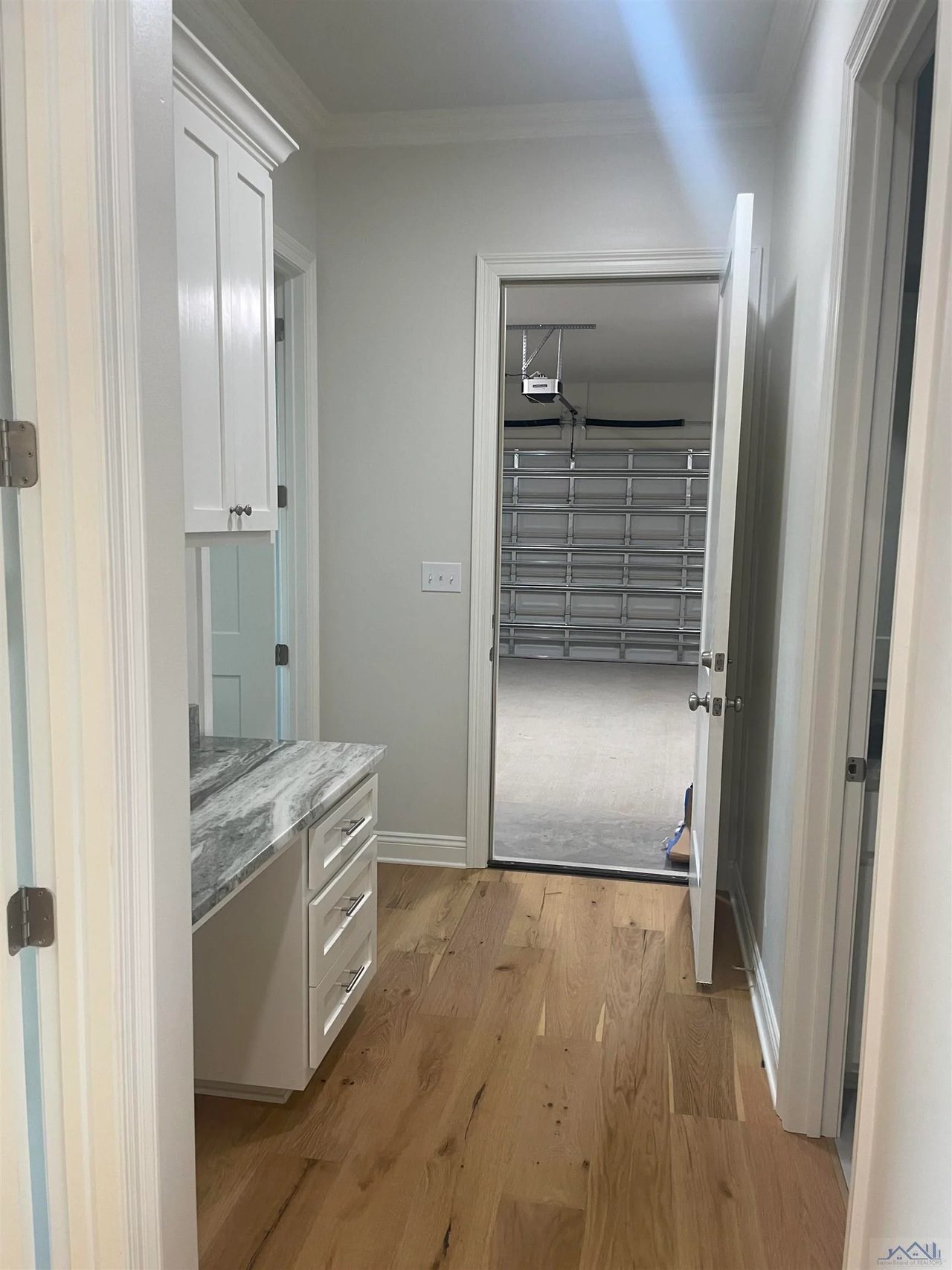 351 Ravensaide Dr
